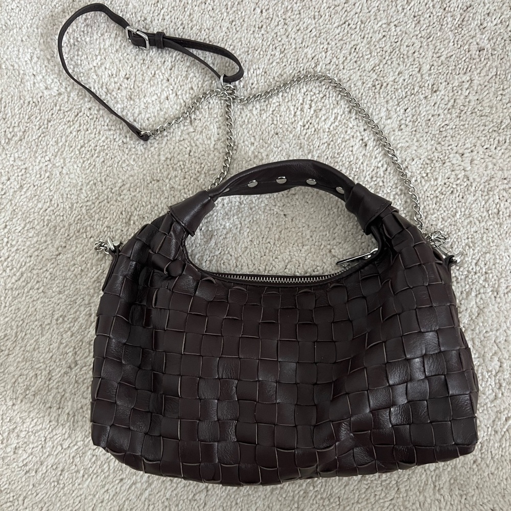 Nunoo Small Crossbody Bag